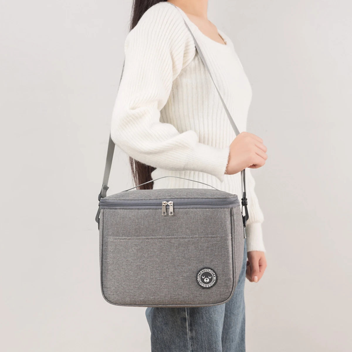 insulated and waterproof lunch bag